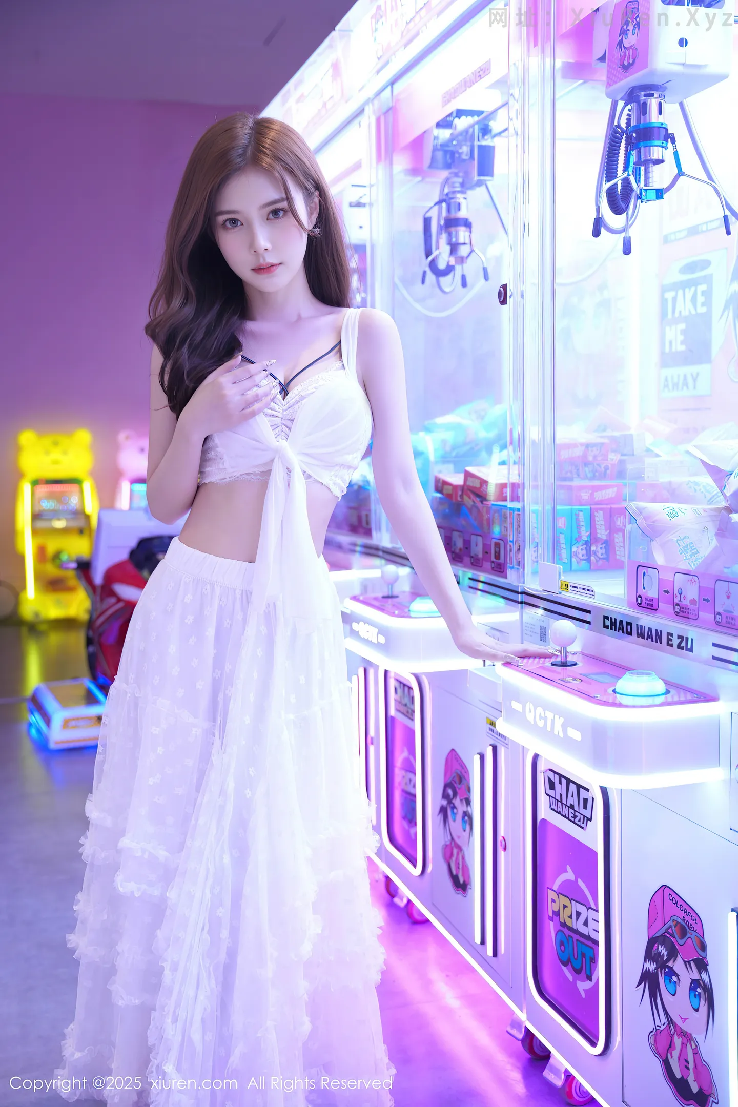 图片[5]-[XiuRen秀人网] VOL.10791 模特拍黄瓜girl性感白色连衣裙露白色内衣秀曼妙身材诱惑写真74P-秀人网官方网站